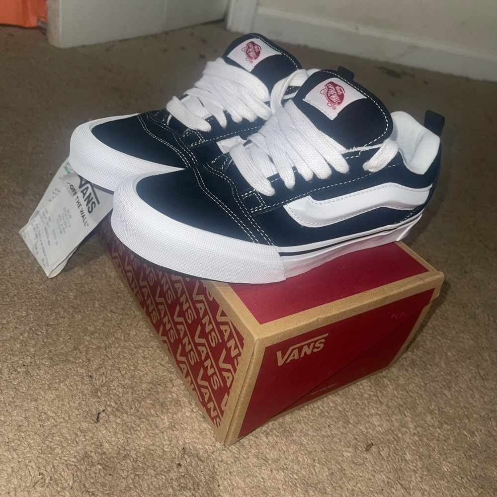 Vans Knu Skool Sneakers